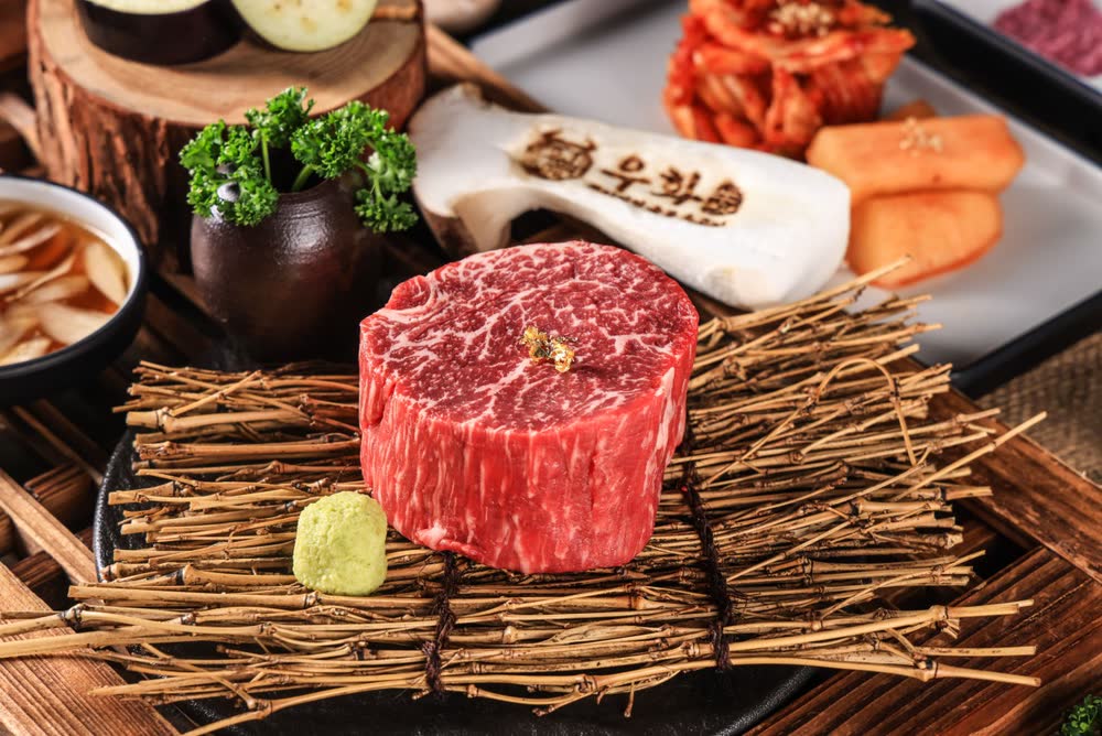 1++한우 안심 — 100g / 2인분 이상 주문가능